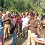 मां का सिर काट कर पत्नी के सामने रखा, बांका लेकर पूरे गांव में घूम रहा था बेटा; इतने में पहुंच गई पुलिस, फिर…