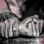 बाल संरक्षण की नाबालिग से दुष्कर्म, अनुसेवक निलंबित, 2 कर्मचारियों पर मुकदमा