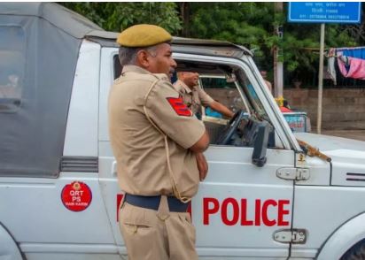दिल्ली में चोरों के हौसले बुलंद, घर के बाहर खड़ी Maruti Ertiga कार उड़ा ले गए चोर