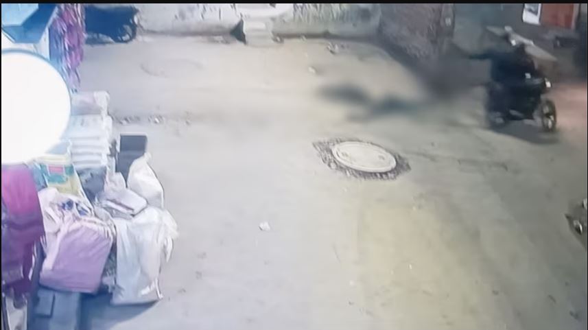 चाकू से गोदा… फिर बाइक से बांधकर घसीटते हुए ले गए थाने, नोएडा में बदमाशों ने युवक को मार डाला