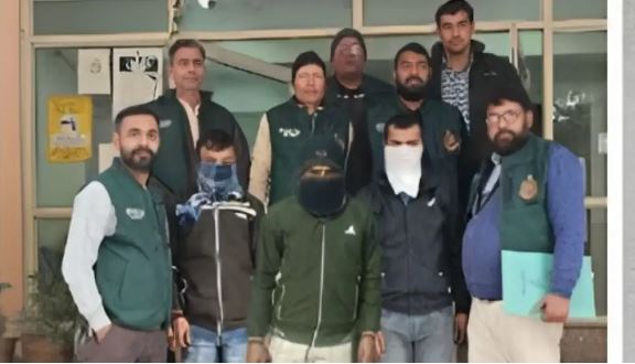 बदायूं में नकली नोट छापने का सेट-अप, दिल्ली में सप्लाई; पुलिस ने पकड़े गैंग के तीन तस्कर; नकली 50 लाख रुपये बरामद