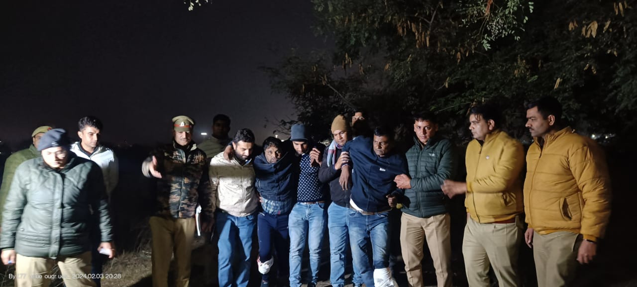 Noida Encounter: 2-3 मिनट में कार की कर लेते थे चोरी, पुलिस के हत्थे चढ़े दो बदमाश; मुठभेड़ में लगी पैर में गोली