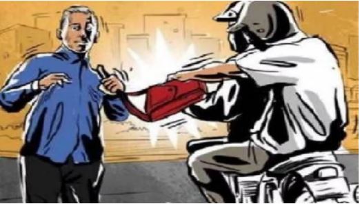 Delhi Crime: हथियार के बल पर व्यापारी से 25 लाख की लूट, बाइक सवार चार बदमाशों ने दिया वारदात को अंजाम