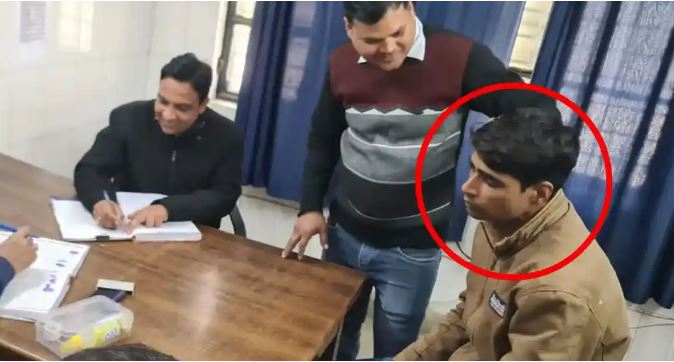 संभल: रास्ते में छेड़ा, जबरन बाइक पर बैठाया…डायल 112 के सिपाही की करतूत, हुआ सस्पेंड