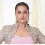 UP News: एक्ट्रेस सोनाक्षी सिन्हा की मैनेजर समेत 3 के खिलाफ कोर्ट ने दिया कुर्की के आदेश, जानें- मामला?