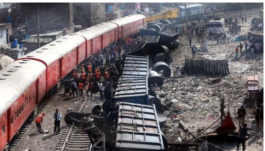 Delhi Train Accident: मालगाड़ी की दुर्घटना में सामने आई बड़ी लापरवाही, हादसे से हुआ लगभग एक करोड़ का नुकसान
