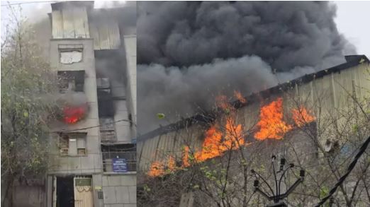 Delhi Fire News: नरेला की एक फैक्ट्री में लगी भीषण आग, कई मजदूरों के फंसे होने की आशंका