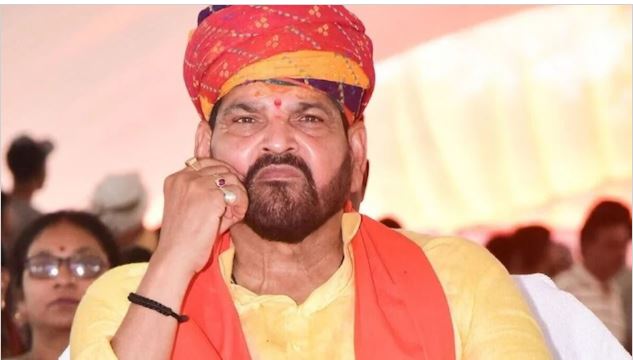 बृजभूषण सिंह को दिल्ली कोर्ट से लगा झटका, मामले में आगे की जांच कराने की याचिका खारिज