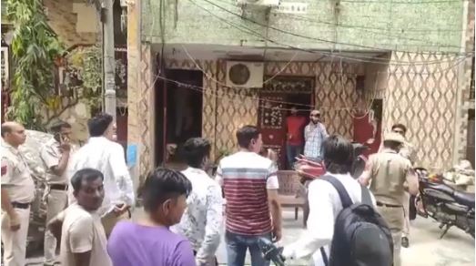 Delhi: बेटी से शादी करना चाहता था युवक, मां ने किया मना तो आरोपी ने घर जाकर गोली मारकर कर दी हत्या