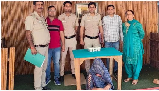 Delhi Crime: करोल बाग से महिला ने 36 लाख के हीरे चुराकर हो गई थी फरार, पुलिस ने गुजरात से धर दबोचा