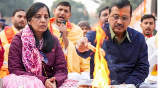 केजरीवाल को लेने घर से रवाना हुईं पत्नी सुनीता, तिहाड़ जेल पहुंचा रिलीज ऑर्डर