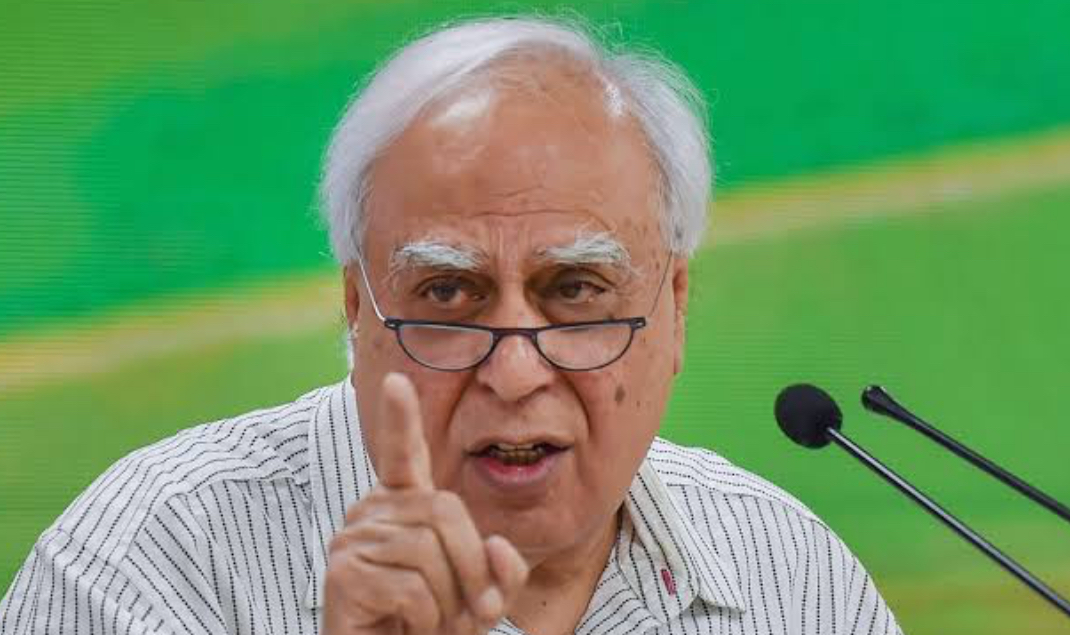 सुप्रीम कोर्ट बार एसोसिएशन के अध्यक्ष बने कपिल सिब्बल