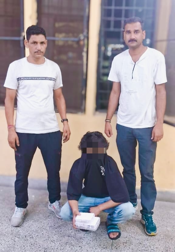 एसटीएफ ने किया अवैध नशे के बड़े अंतर्राज्यीय नेटवर्क को नेस्तनाबूद