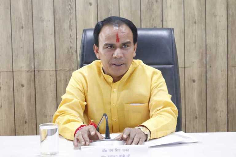 अवैध ढंग से चल रहे पैथोलॉजी सेंटर, होगी कार्रवाई
