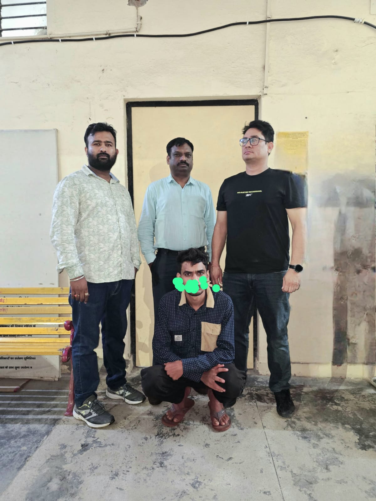 नकल कराने वाले गिरोह के एक सदस्य को एसटीएफ ने किया गिरप्तार।