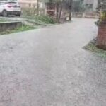 लगातार हो रही बारिश ने बढाई किसानों की चिंता, फसलों पर मंडरा रहा खतरा