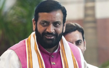 सीएम नायब सिंह सैनी ने नामांकन से पहले अपने कार्यालय का किया उद्घाटन, इस मौके पर हवन यज्ञ का भी किया आयोजन  