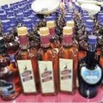 आबकारी विभाग ने पकड़ा शराब की पेटियों से भरा ट्रक, 300 पेटी बरामद, मामला दर्ज