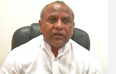 प्रदेश में भाजपा को लगा एक और झटका, पूर्व मंत्री कर्ण देव कांबोज ने पार्टी से दिया इस्तीफा