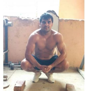 मनोज कुमार की पतंग उड़ाने से लेकर अंतर्राष्ट्रीय स्तर तक रेसलिंग की यात्रा
