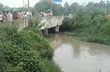 माइनर में डूबे चार लोग, दो को निकाला बाहर और दो लापता, तलाश में जुटी एसडीआरएफ की टीम 