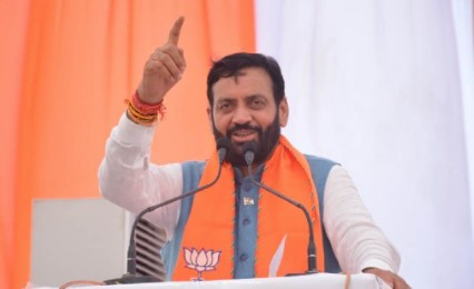 दादरी में बोले सीएम नायब सैनी, अभी तो कांग्रेस की सरकार भी नहीं बनी और पार्टी के नेता हिस्से बांटने लगे
