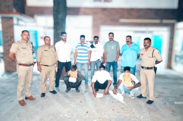 एंटी नार्कोटिक्स टास्क फोर्स ने 95 लाख की स्मैक के साथ तीन नशा तस्कर दबोचे