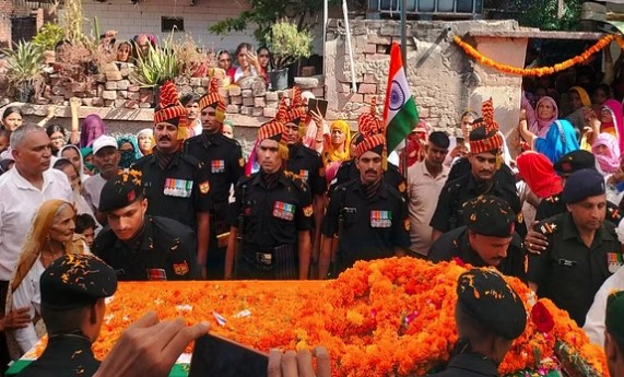 छप्पन साल बाद शहीद मुंशीराम की पार्थिव देह पंच तत्व में विलीन