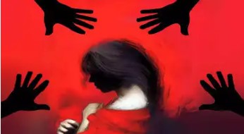किशोरी के साथ किया सामूहिक दुष्कर्म, बेहोशी की हालत में छोड़कर हुए फरार