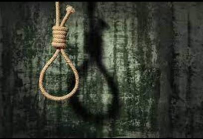 विवाहिता ने पति की हरकतों से तंग आकर की खुदकुशी, पिता की शिकायत पर तीन के खिलाफ केस दर्ज
