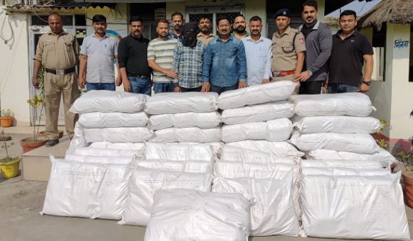 झारखंड से बाजपुर जा रहे कंटेनर से 434.738 किलोग्राम गांजा बरामद 