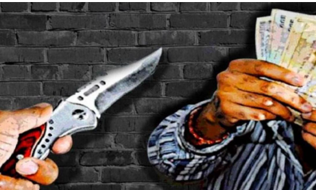 चाकू की नोक पर लूट, फिर वीडियो बनाकर वसूले ऑनलाइन पैसे