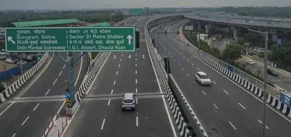 यूईआर-2 पर टोल टैक्स को लेकर ग्रामीणों और केंद्र सरकार के बीच टकराव गहराया, आंदोलन तेज करने की चेतावनी