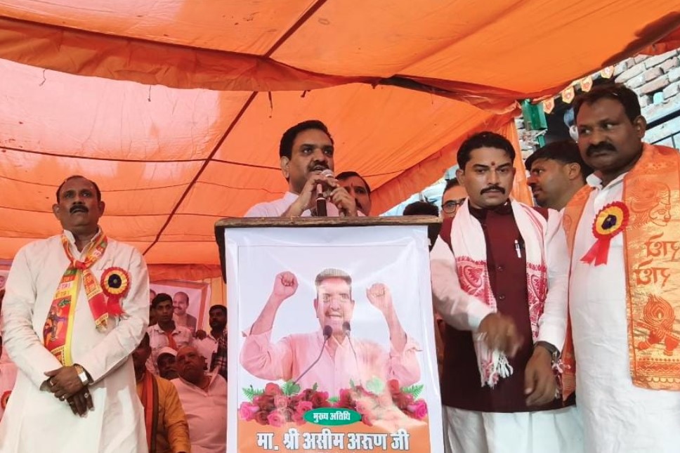 उ0 प्र0 के समाज कल्याण मंत्री असीम अरुण का गाजियाबाद में नट/ समाज ने किया जोरदार स्वागत