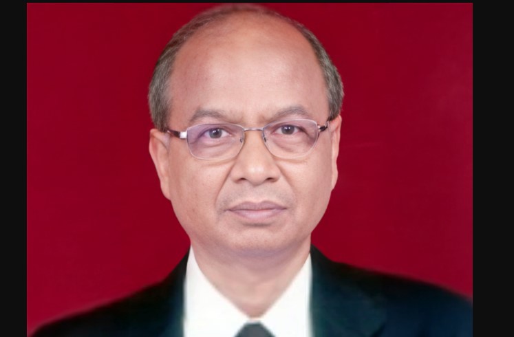 सुप्रीम कोर्ट में चीफ जस्टिस पर जूता फेंकने का मामला, वकील राकेश किशोर कुमार का लाइसेंस रद्द