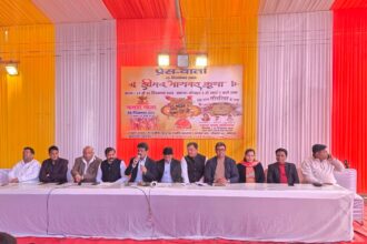 “मुझे चरणों से लगा ले मेरे श्याम मुरली वाले”