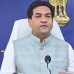 प्रदूषण की मार: दिल्ली में सख्त पाबंदियां, मजदूरों को मिलेगी राहत राशि