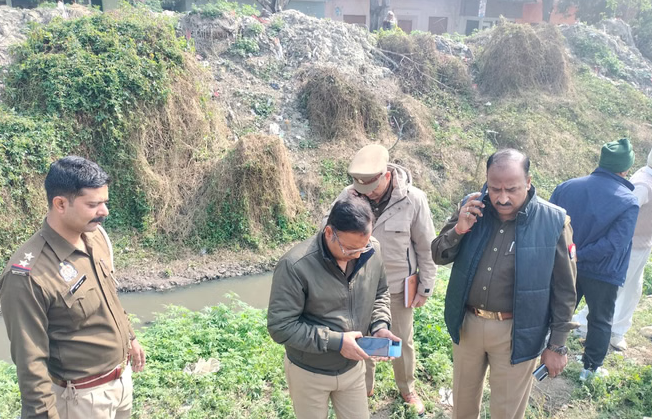 मोदीनगर में चार दिन से लापता युवक का शव नाले में मिला, परिजनों ने जताई हत्या की आशंका
