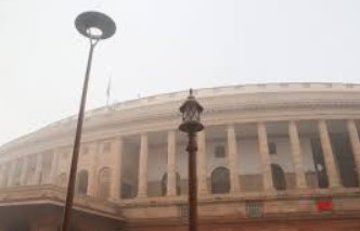 आवारा कुत्तों की गिनती पर दिल्ली विधानसभा में हंगामा, कार्यवाही कई बार स्थगित