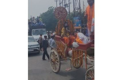 खोड़ा में धूमधाम से निकली भगवान परशुराम जयंती शोभायात्रा