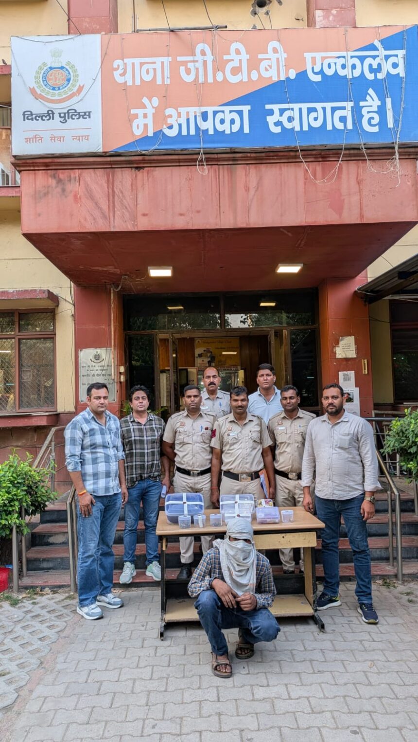 Delhi Police nabs serial burglar, ₹30 lakh worth gold-silver jewellery recovered