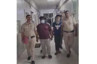 ACCUSED INVOLVED IN GOLD CHAIN SNATCHING REPORTED AT PS PASCHIM VIHAR, ARRESTED BY THE TEAM OF PS PV EAST
