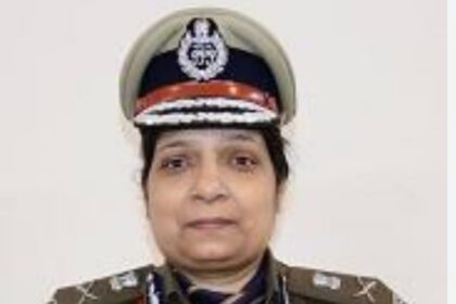 देखिए नोएडा में श्रमिकों द्वारा किए  गए आंदोलन में क्या रही पुलिस की भूमिका – video