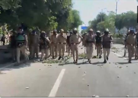 Massive Worker Protests Paralyze Noida, Traffic Comes to Standstill