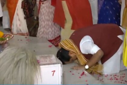 पश्चिम बंगाल में भाजपा की ऐतिहासिक जीत, दिल्ली के कालीबाड़ी मंदिर में भाजपा नितिन नवीन ने की पूजा