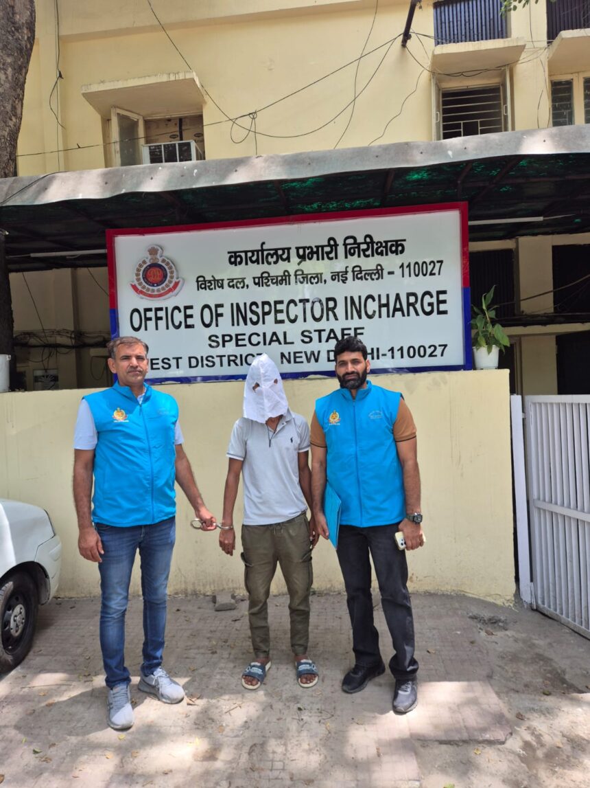 SPECIAL STAFF, WEST DISTRICT APPREHENDS WANTED PROCLAIMED OFFENDER “MOSHIM KHAN IN ROBBERY CASE