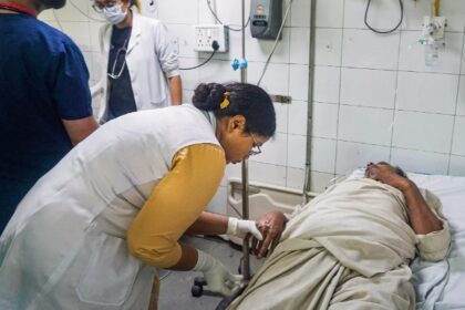 दिल्ली में भीषण गर्मी के बीच हीट स्ट्रोक का गंभीर मामला, मरीज वेंटिलेटर पर