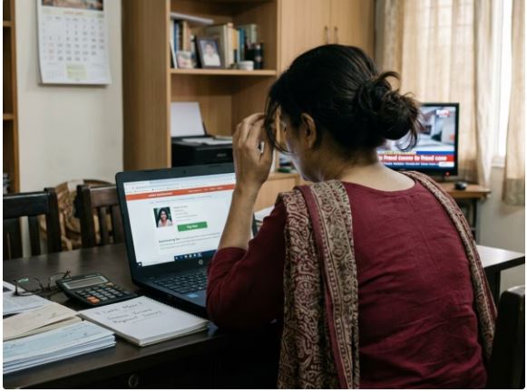 नोएडा में मेट्रोमोनियल साइट के जरिए महिला से 9.33 लाख की ठगी, साइबर क्राइम जांच में जुटी
