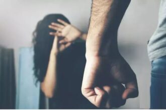 दोस्ती का दबाव बना रहा सिरफिरा, विरोध पर जान से मारने की धमकी
