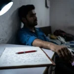 प्रेमिका से दूरी का गम नहीं सह सका युवक, नांगलोई के OYO होटल में लगाई फांसी; सुसाइड नोट बरामद